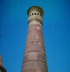 Das Kalyan Minarett, erbaut 1127